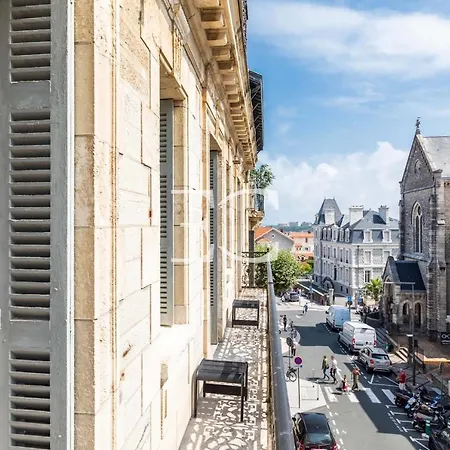 Easy Cles- High Standing Apartement In With Parking Apartment