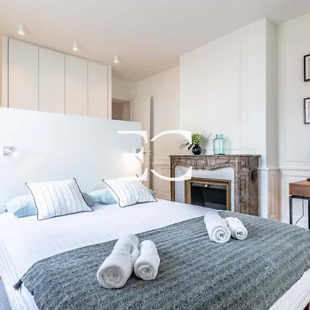Easy Cles- High Standing Apartement In With Parking Apartment