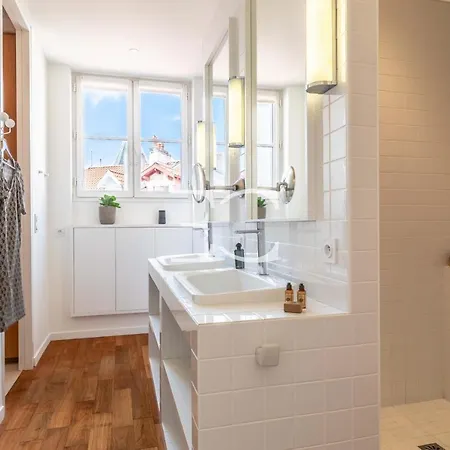 Easy Cles- High Standing Apartement In With Parking Biarritz